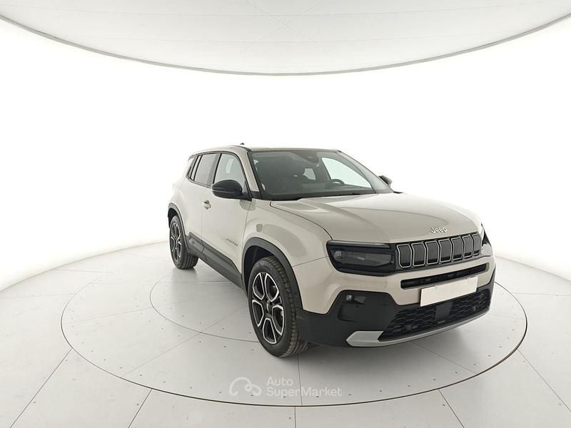 Begagnad Jeep Avenger Summit 101 HK (74 kW) 2025 SUV
