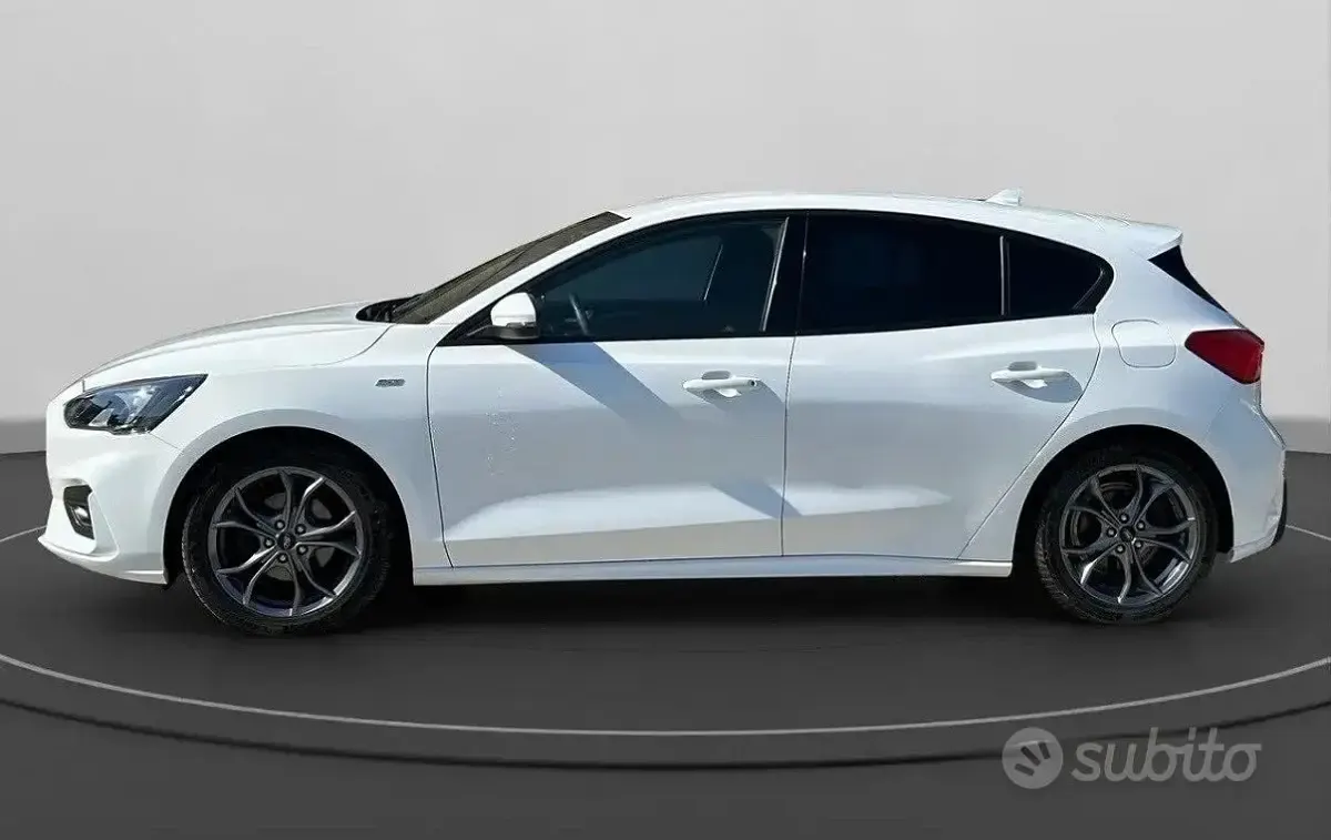 Usata Ford Focus ST-Line 120 CV (88 kW) 2021 Bianco Berlina