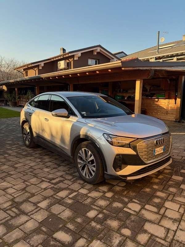 Usata Audi Q4 Sportback e-tron 150 kW (204 CV) 2022 Argento SUV