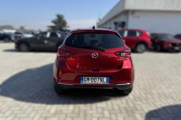 Usata Mazda 2 75 CV (55 kW) 2023 Soul red Utilitaria