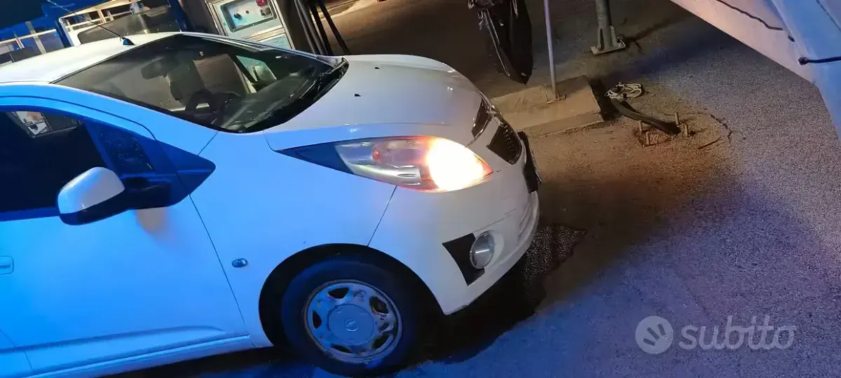 Usata Chevrolet Spark LS 68 CV (50 kW) 2012 Bianco Utilitaria