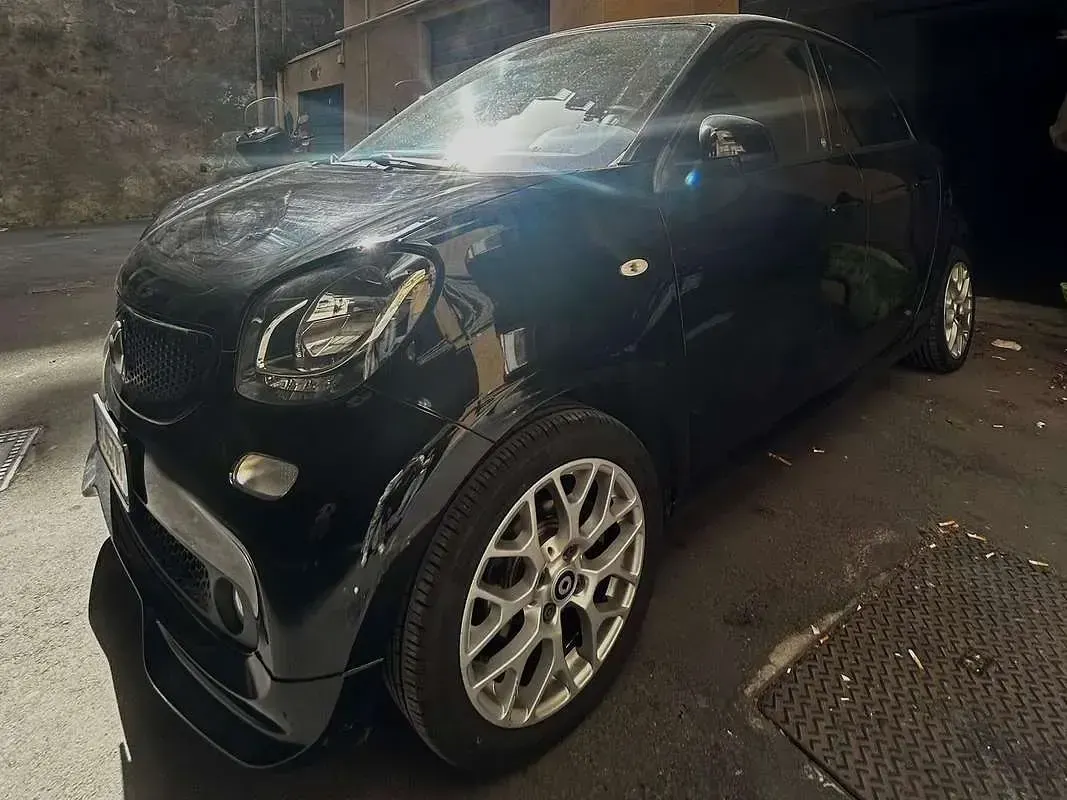 Usata Smart ForFour Passion 71 CV (52 kW) 2019 Nero Utilitaria