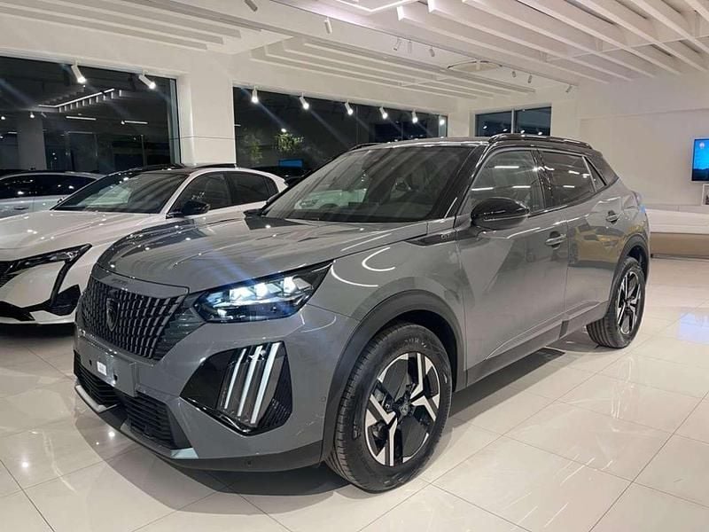 Usata Peugeot 2008 Allure 131 CV (96 kW) 2024 Vari colori metallizzato SUV
