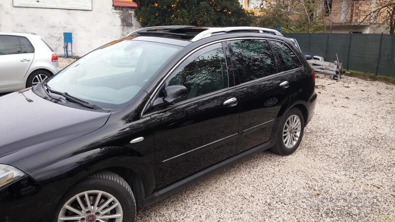 Nero Usata 2008 Fiat Croma Station wagon | 2500 € (Cara) - Immagine 1/4