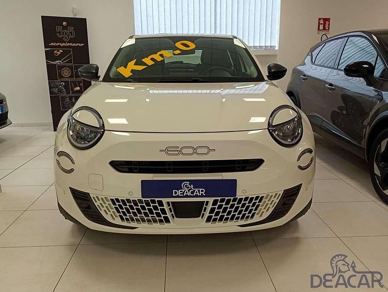 Nuova Fiat 600 Business 110 CV (80 kW) 2026 Bianco SUV