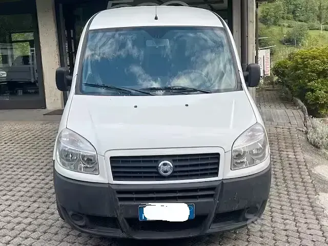 Usata Fiat Doblò 105 CV (77 kW) 2006 Bianco Monovolume