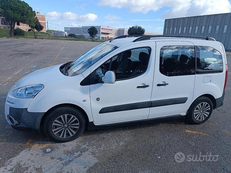 Usata Peugeot Partner 92 CV (67 kW) 2013 Bianco Monovolume