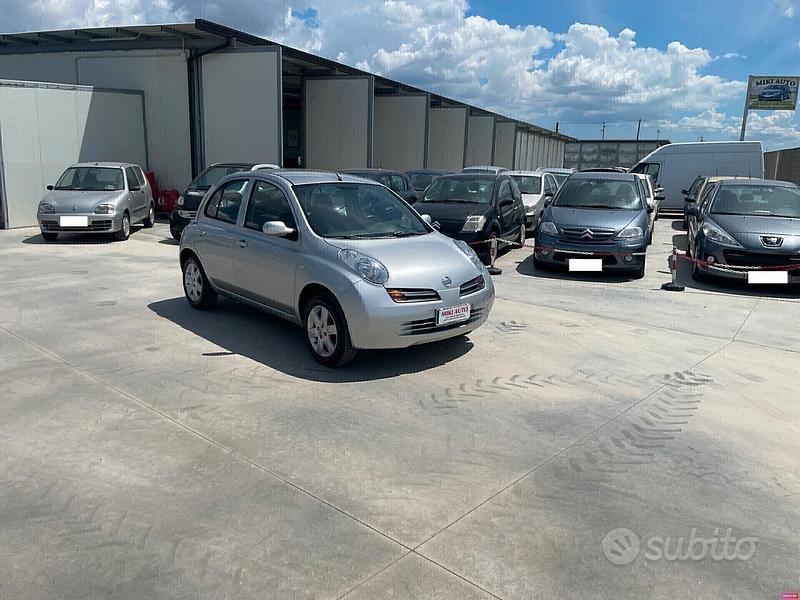 Usata Nissan Micra Acenta 65 CV (47 kW) 2005 Grigio Berlina