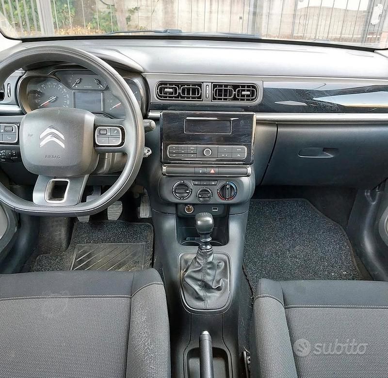 Usata Citroën C3 102 CV (75 kW) 2018 Nero Berlina