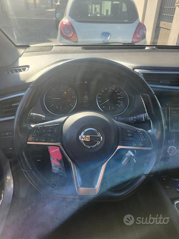 Usata Nissan Qashqai 116 CV (85 kW) 2020 Grigio SUV