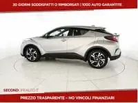 Usata Toyota C-HR Trend 122 CV (89 kW) 2022 Argento SUV