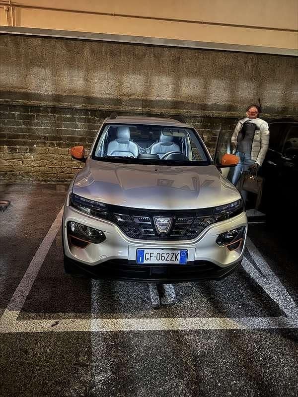 Usata Dacia Spring Expression 19 kW (26 CV) 2023 Utilitaria