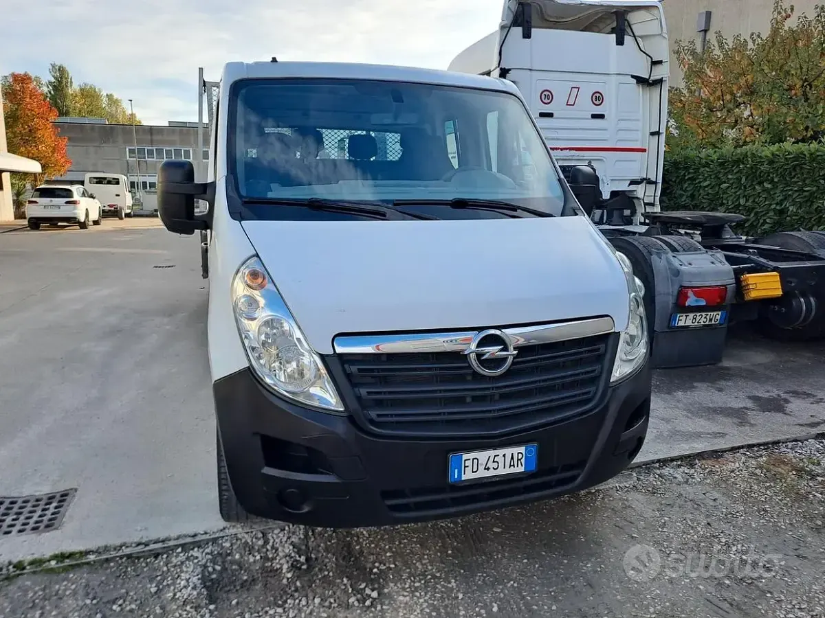 Usata Opel Movano 136 CV (100 kW) 2016 Bianco Monovolume