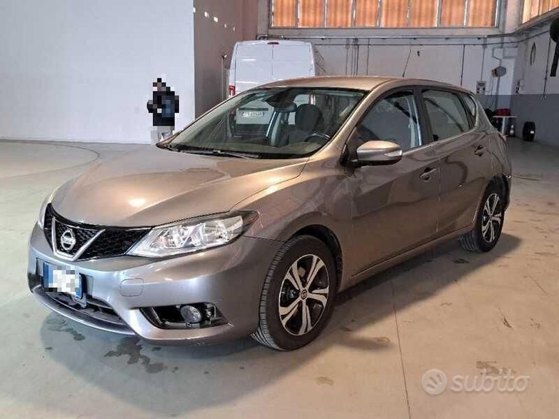 Grigio Usata 2016 Nissan Pulsar Acenta Tre volumi | 9150 € (Buon prezzo) - Immagine 1/4