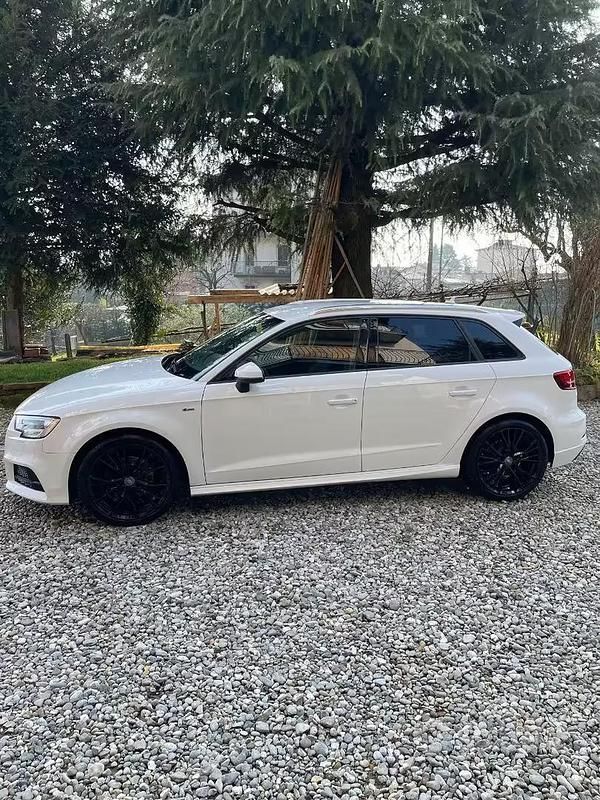 Usata Audi A3 S-Line 110 CV (80 kW) 2017 Bianco Berlina