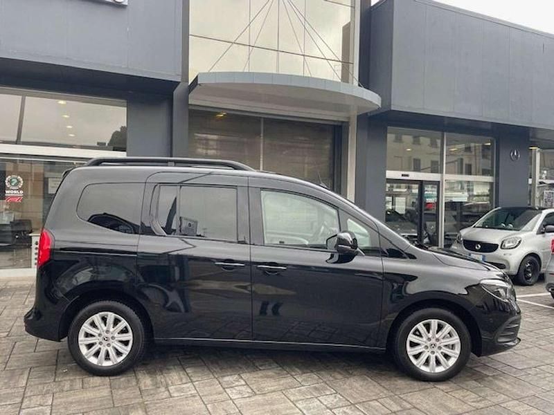 Usata Mercedes 180 131 CV (96 kW) 2023 Loparite Berlina