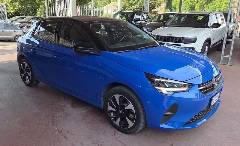 Blu/azzurro Usata 2022 Opel Corsa-e Design & Tech Due volumi | 16.500 € (Buon prezzo) - Immagine 1/4
