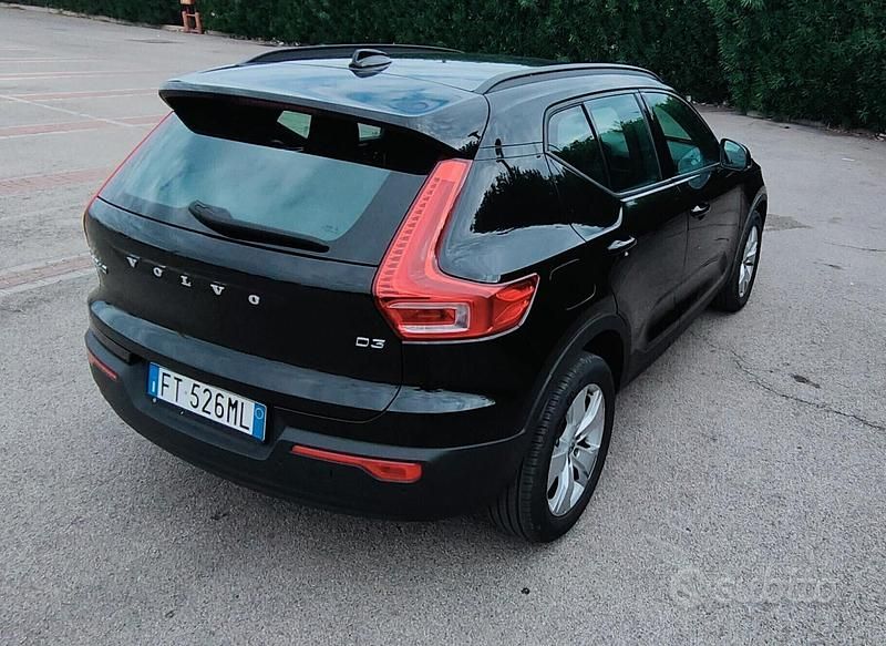 Usata Volvo XC40 Business Edition 150 CV (110 kW) 2018 Nero SUV
