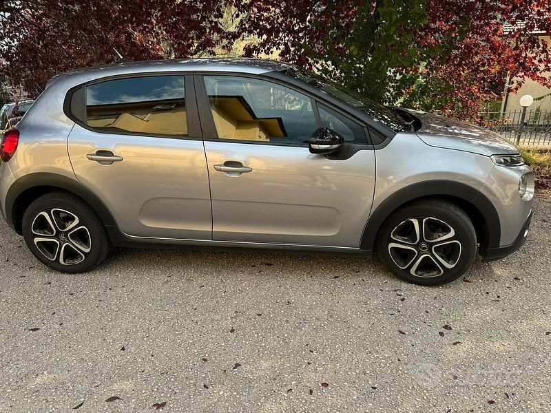 Usata Citroën C3 Shine 102 CV (75 kW) 2019 Grigio Utilitaria