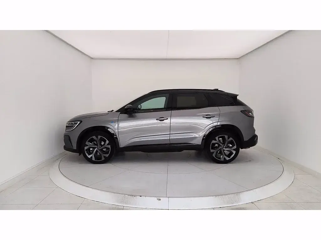 Usata Renault Austral Iconic Esprit Alpine 200 CV (147 kW) 2023 Grigio SUV