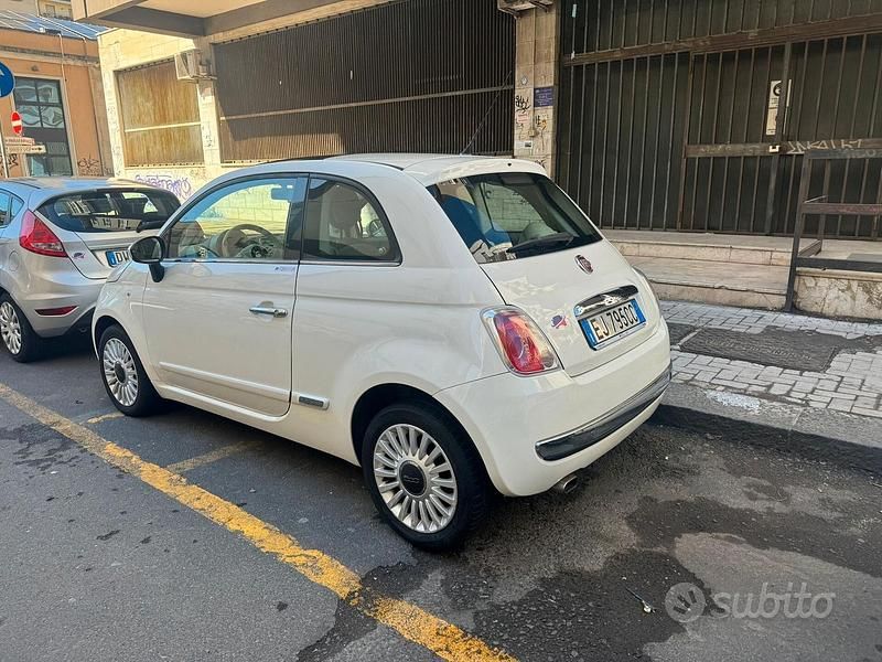 Usata Fiat 500 Lounge 69 CV (50 kW) 2011 Bianco Berlina