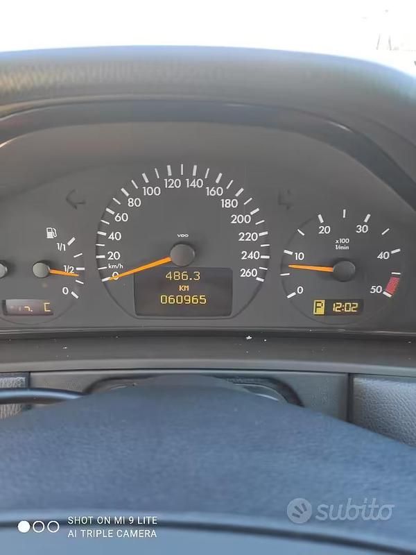 Usata Mercedes E270 2001 Nero Station wagon