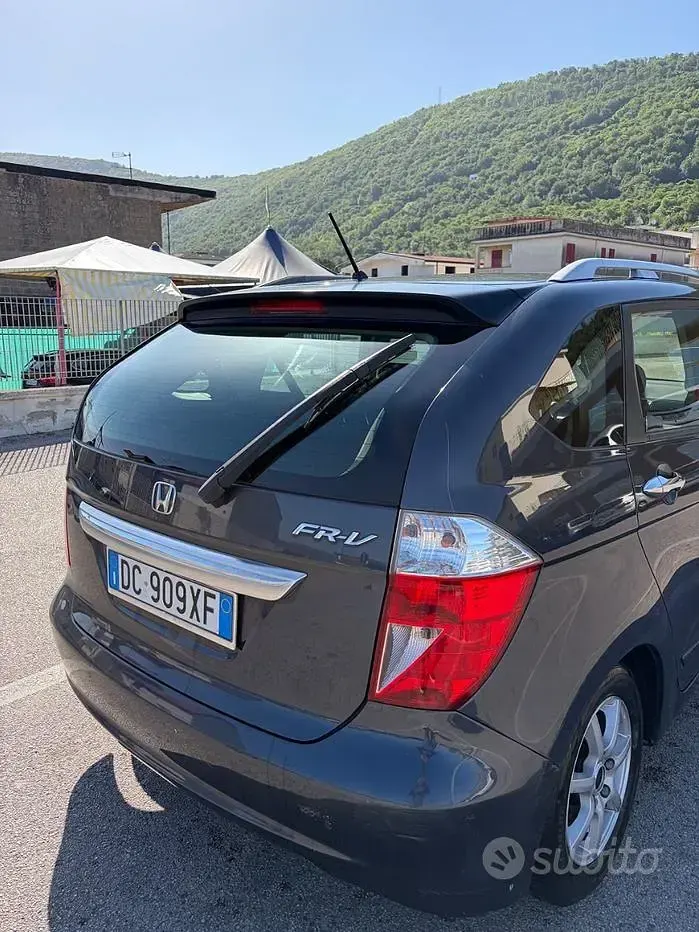 Usata Honda FR-V 125 CV (91 kW) 2006 Bluazzurro Monovolume