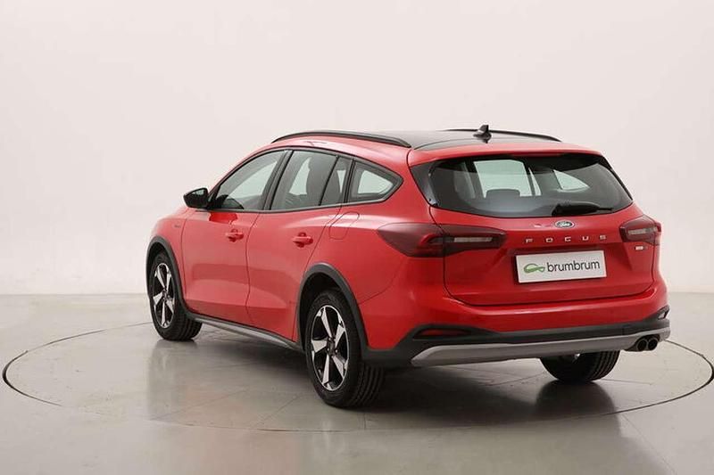 Usata Ford Focus Active 125 CV (91 kW) 2022 Rosso Station wagon