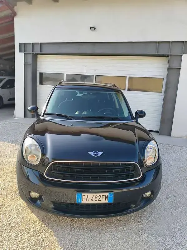 Usata Mini Countryman 90 CV (66 kW) 2015 Nero SUV