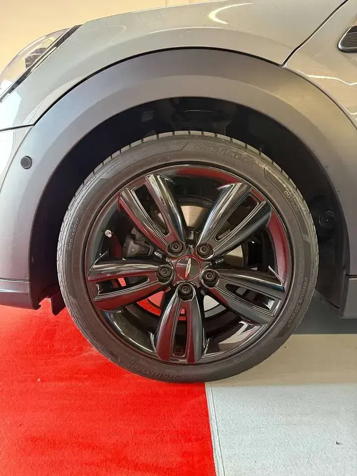 Usata Mini John Cooper Works 102 CV (75 kW) 2022 Moonwalk grey Utilitaria