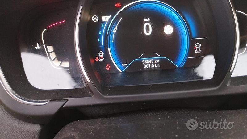 Usata Renault Scénic IV 110 CV (80 kW) 2018 Grigio Monovolume