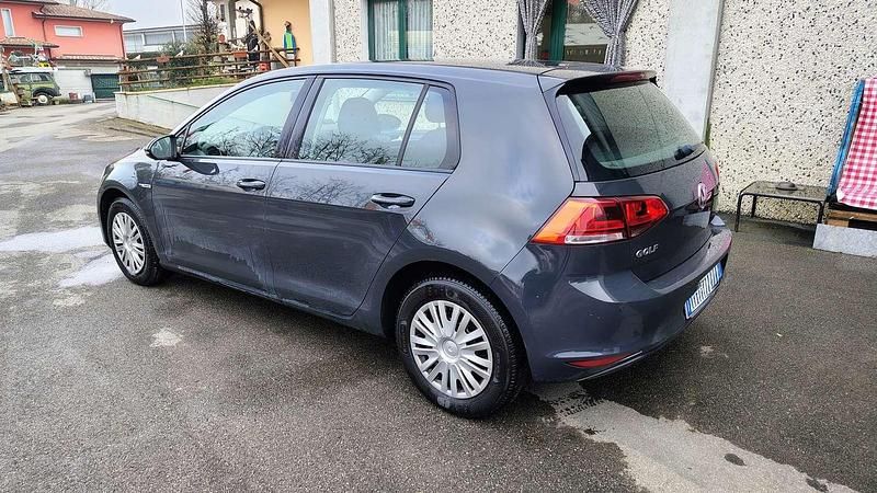 Usata VW Golf VII Comfortline 110 CV (80 kW) 2016 Grigio Berlina