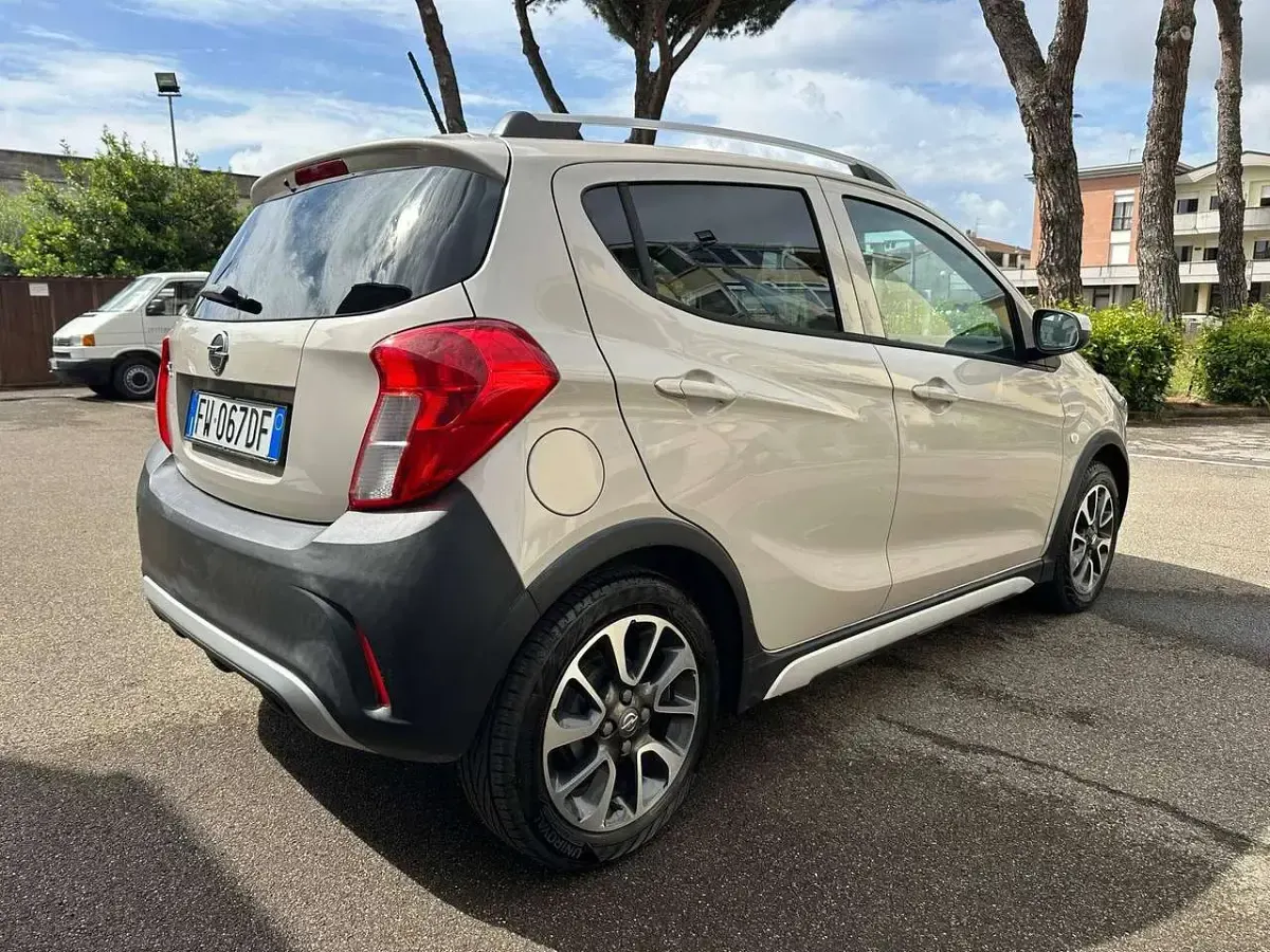 Gebraucht Opel Karl Rocks S 73 PS (53 kW) 2019 Weiß Kleinwagen
