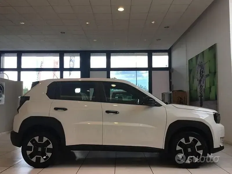 Nuova Fiat Grande Panda Icon 101 CV (74 kW) 2026 Bianco Utilitaria