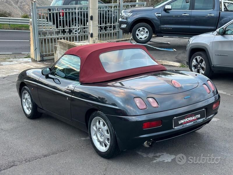 Usata Fiat Barchetta 131 CV (96 kW) 2002 Nero Cabrio