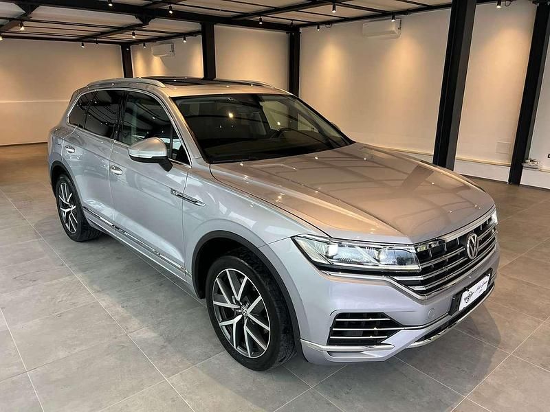 Usata VW Touareg Advance 286 CV (210 kW) 2019 Argento SUV