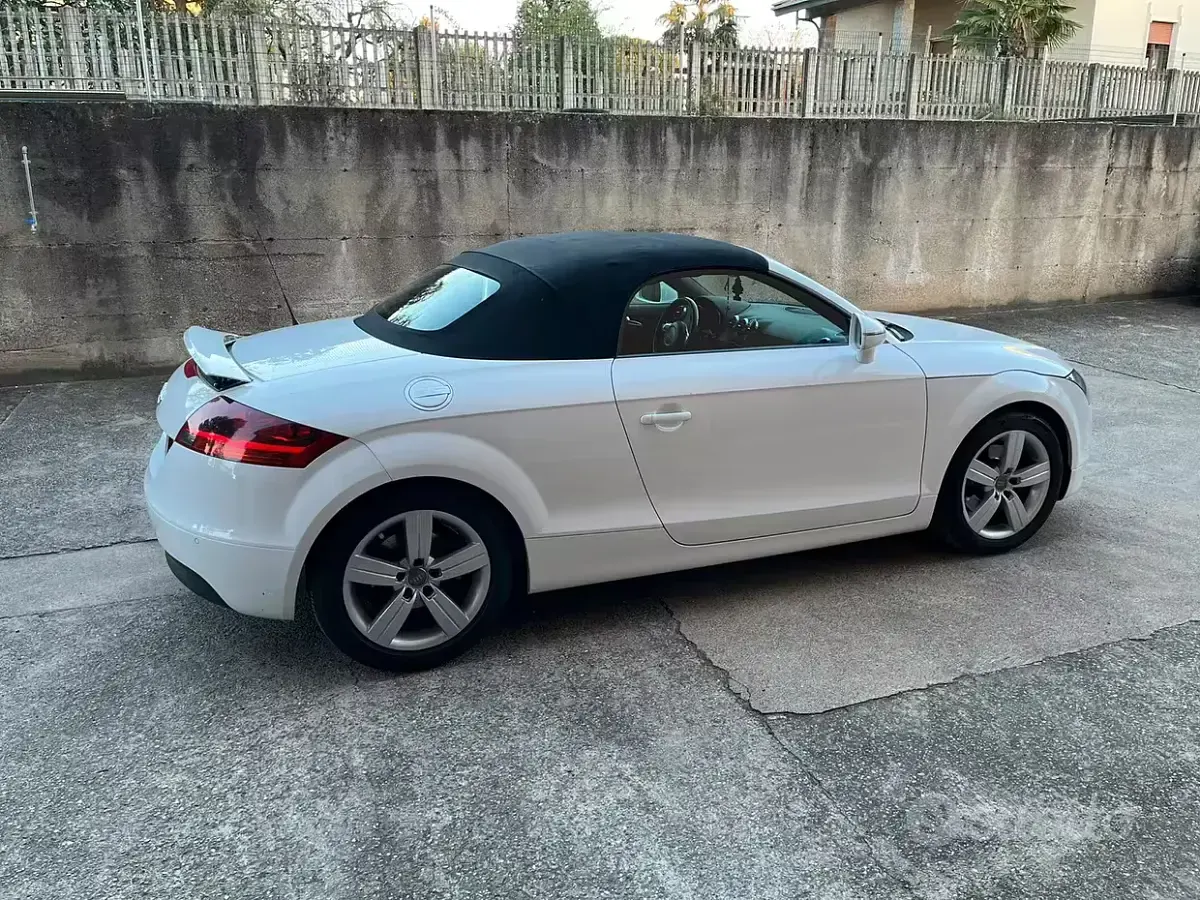 Usata Audi TT Roadster Ambiente 200 CV (147 kW) 2007 Bianco Cabrio
