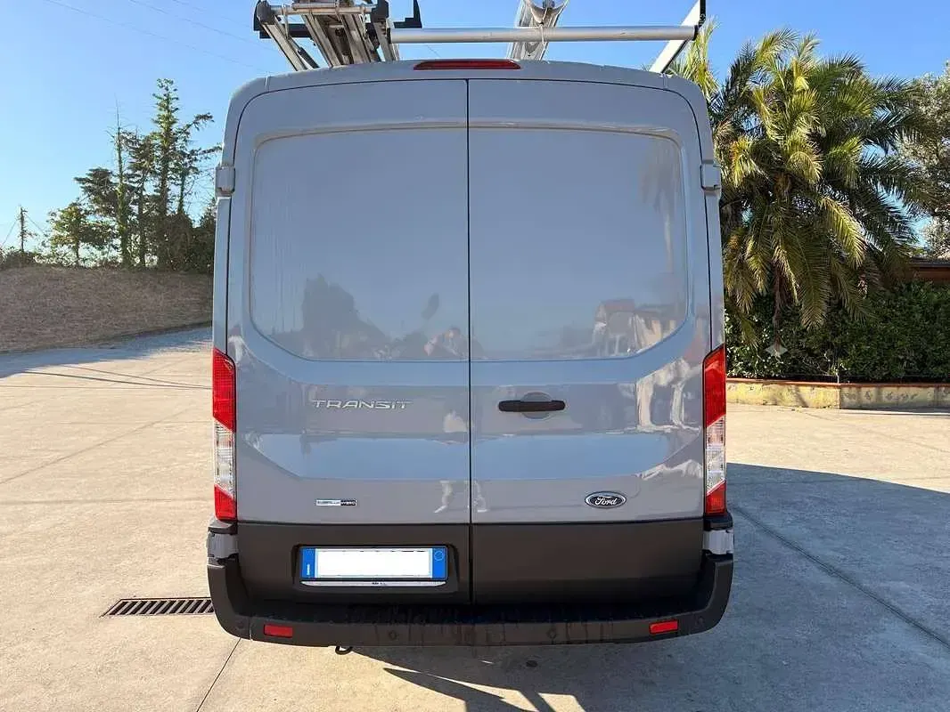 Usata Ford Transit 129 CV (94 kW) 2020 Grigio Furgone