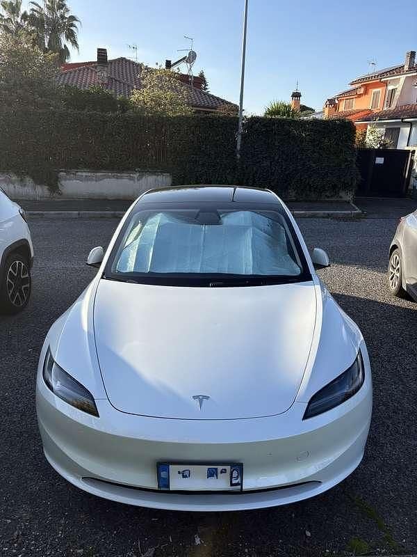 Usata Tesla Model 3 Long Range RWD 235 kW (320 CV) 2025 Bianco Berlina