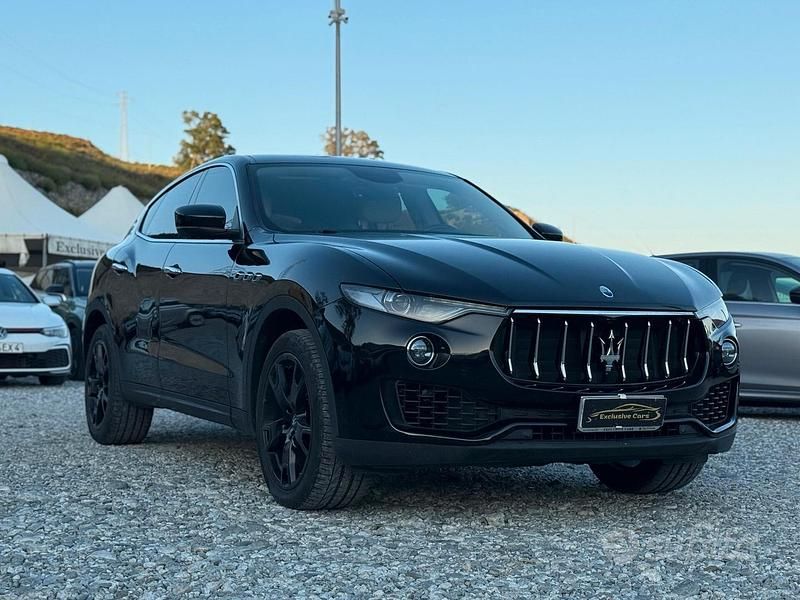 Begagnad Maserati Levante 275 HK (202 kW) 2018 Svart SUV