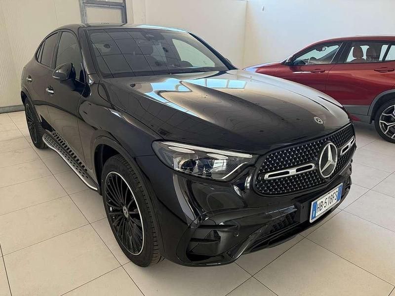 Nero Nuova 2025 Mercedes GLC220 AMG Line Premium Plus Coupé | 76.900 € (Ottimo prezzo) - Immagine 1/4