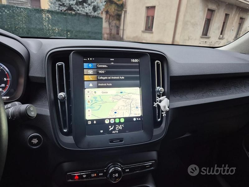 Usata Volvo XC40 160 CV (117 kW) 2020 Nero SUV