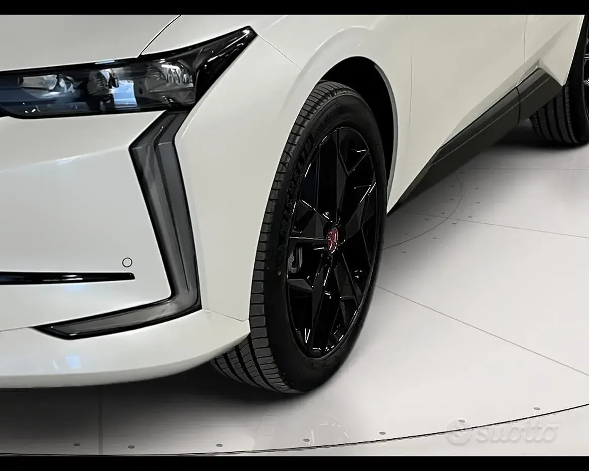 Usata DS Automobiles DS4 Performance 131 CV (96 kW) 2024 Bianco perla SUV