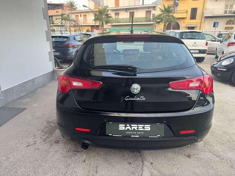 Usata Alfa Romeo Giulietta Exclusive 105 CV (77 kW) 2013 Nero Berlina