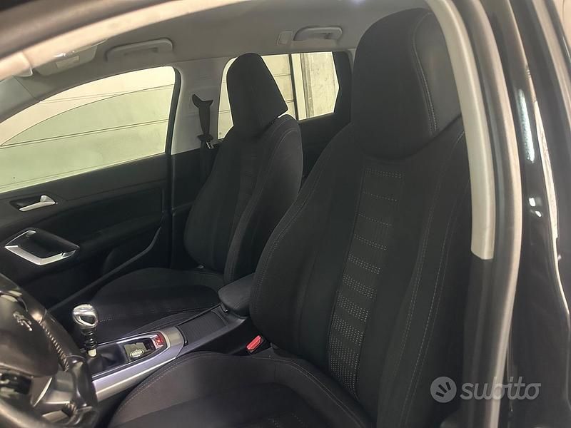 Usata Peugeot 308 Allure 120 CV (88 kW) 2015 Nero Station wagon
