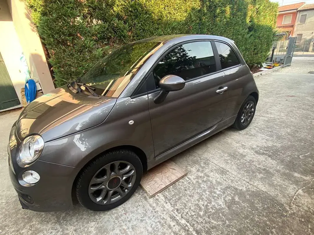Usata Fiat 500 Lounge 69 CV (50 kW) 2015 Utilitaria