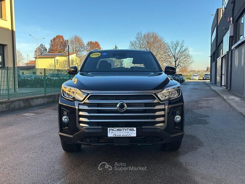 Nuova Ssangyong (KGM) Rexton 201 CV (147 kW) 2025 Nero SUV