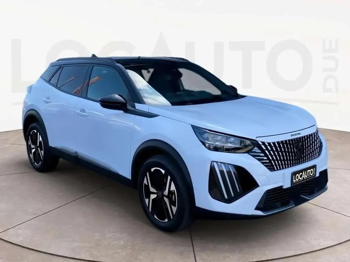 Usata Peugeot 2008 GT 131 CV (96 kW) 2024 Bianco SUV