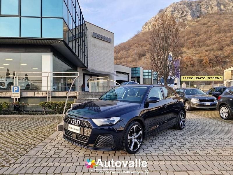 Usata Audi A1 Comfort 150 CV (110 kW) 2022 Blu/azzurro SUV