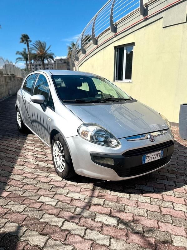Usata Fiat Punto Evo 75 CV (55 kW) 2011 Argento Utilitaria